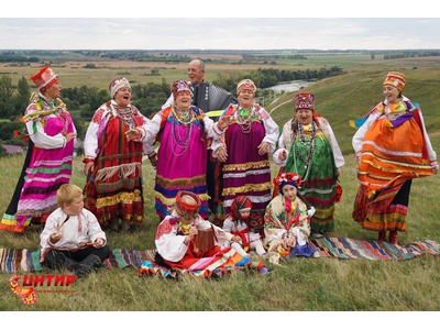 Женский традиционный костюм русского народа (на примере традиционного костюма с.Верхопенье)